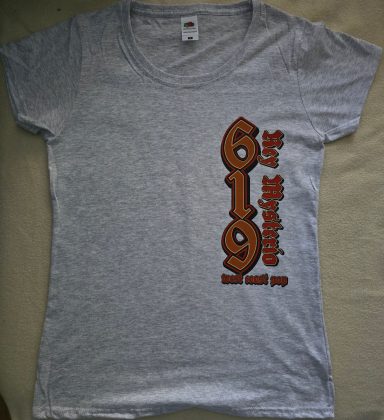 Shirt mit erneuertem Druck